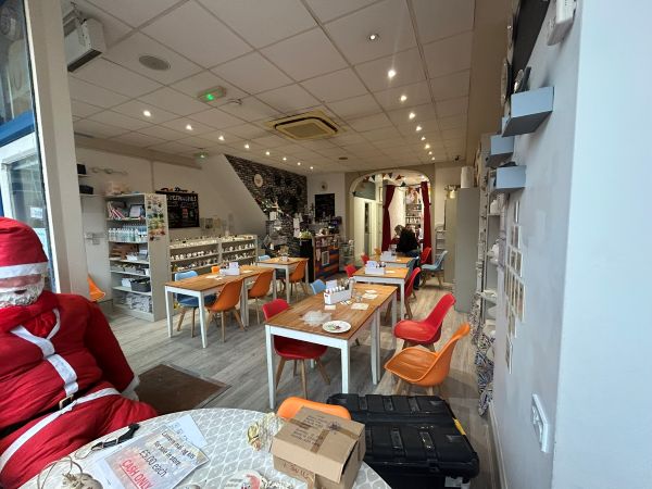 Retail/Shop in Tunbridge Wells - photo 3